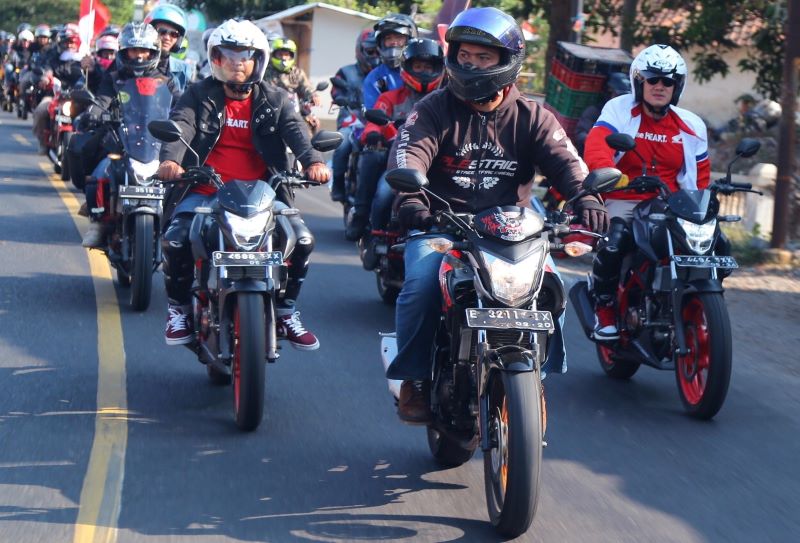 sunmori bersama komunitas motor Indonesia (dari berbagai sumber)